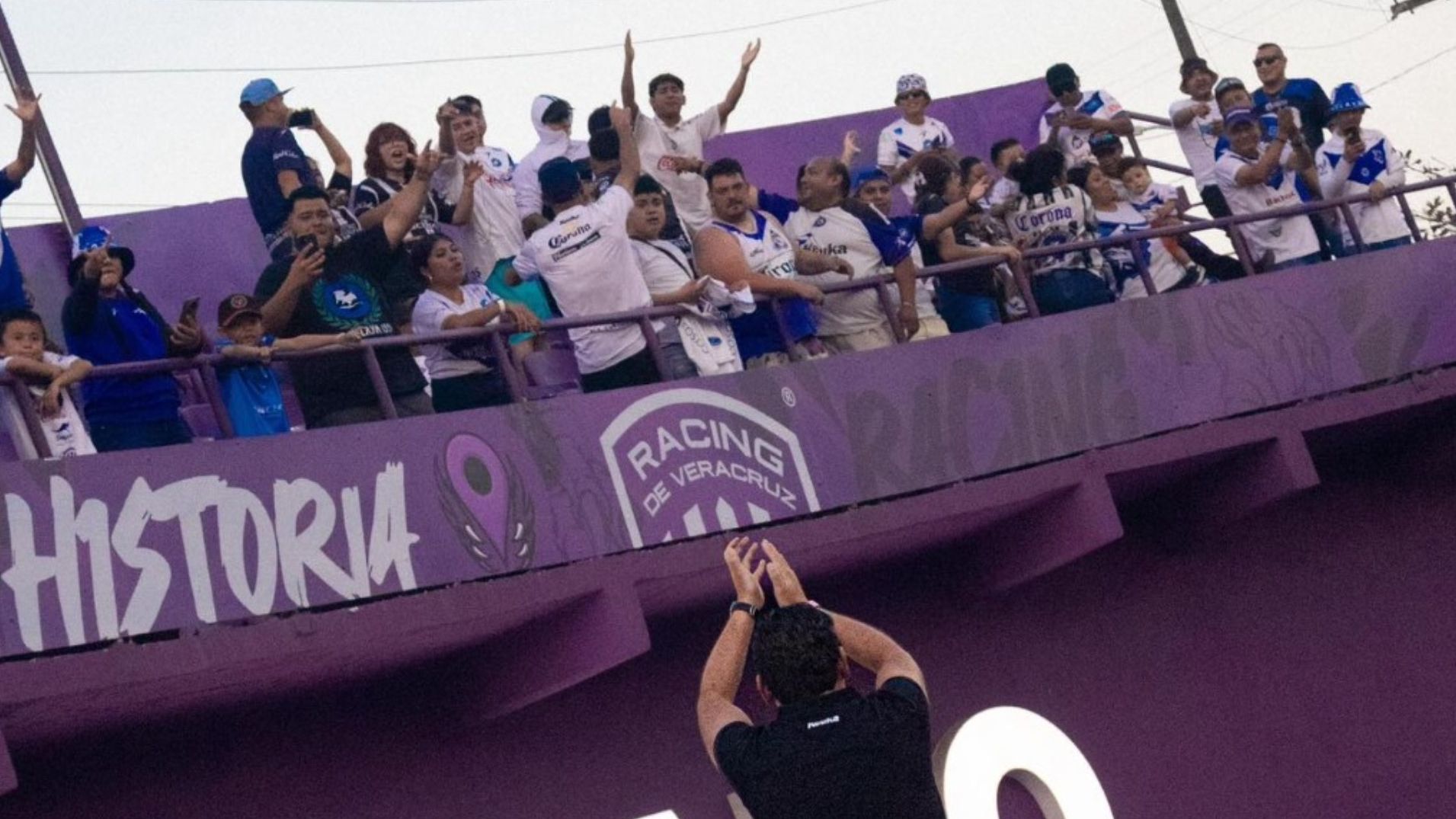 Qué Desató la Pelea de Porras de Racing de Veracruz y Celaya y Cómo Fue
