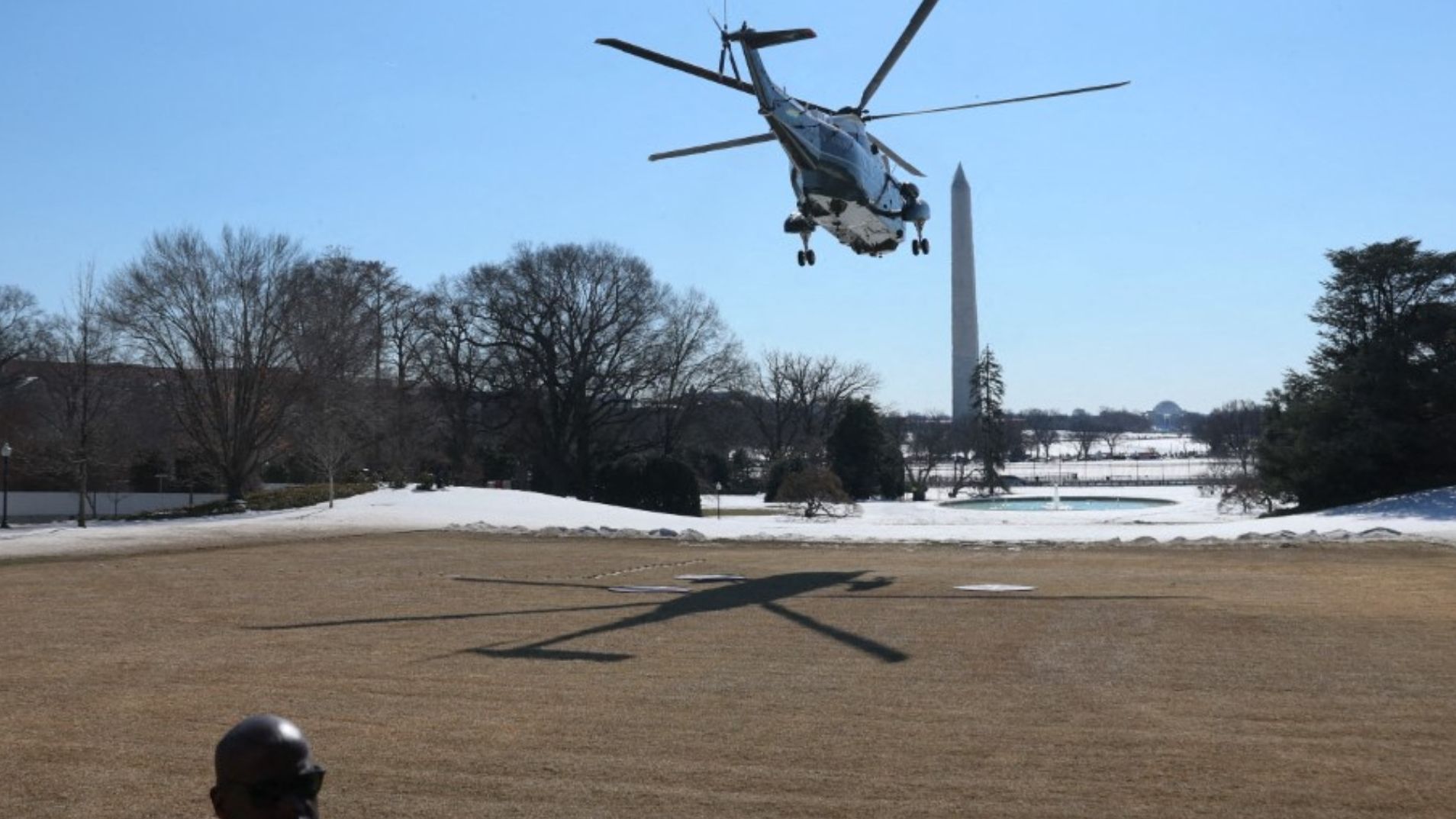 FBI Dispara y Mata a Hombre Armado tras Irrumpir en la Mansión de Trump, Mar-a-Lago en Florida