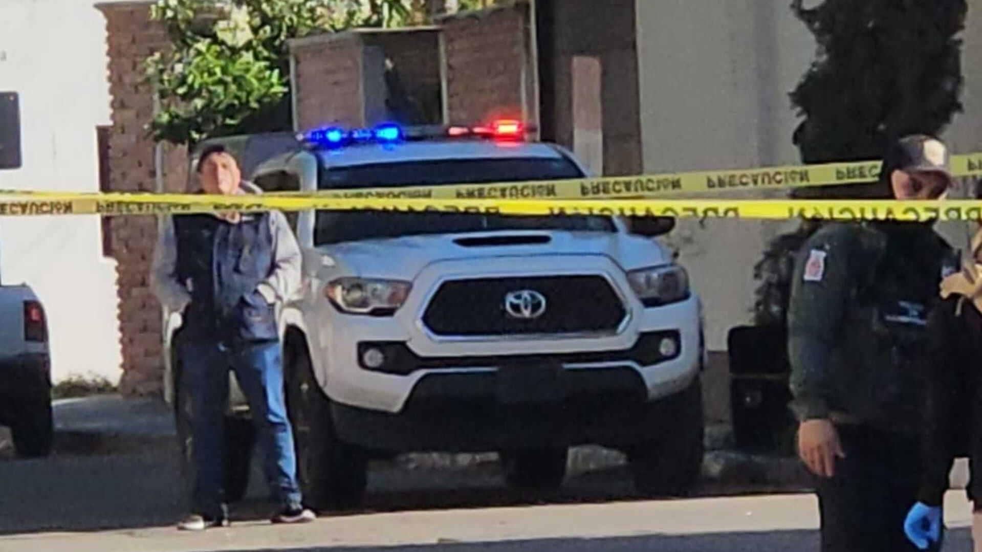 Hallan el Cuerpo de Una Persona Envuelto en Plástico en Lomas del Bulevar en Culiacán, Sinaloa. Foto: N+