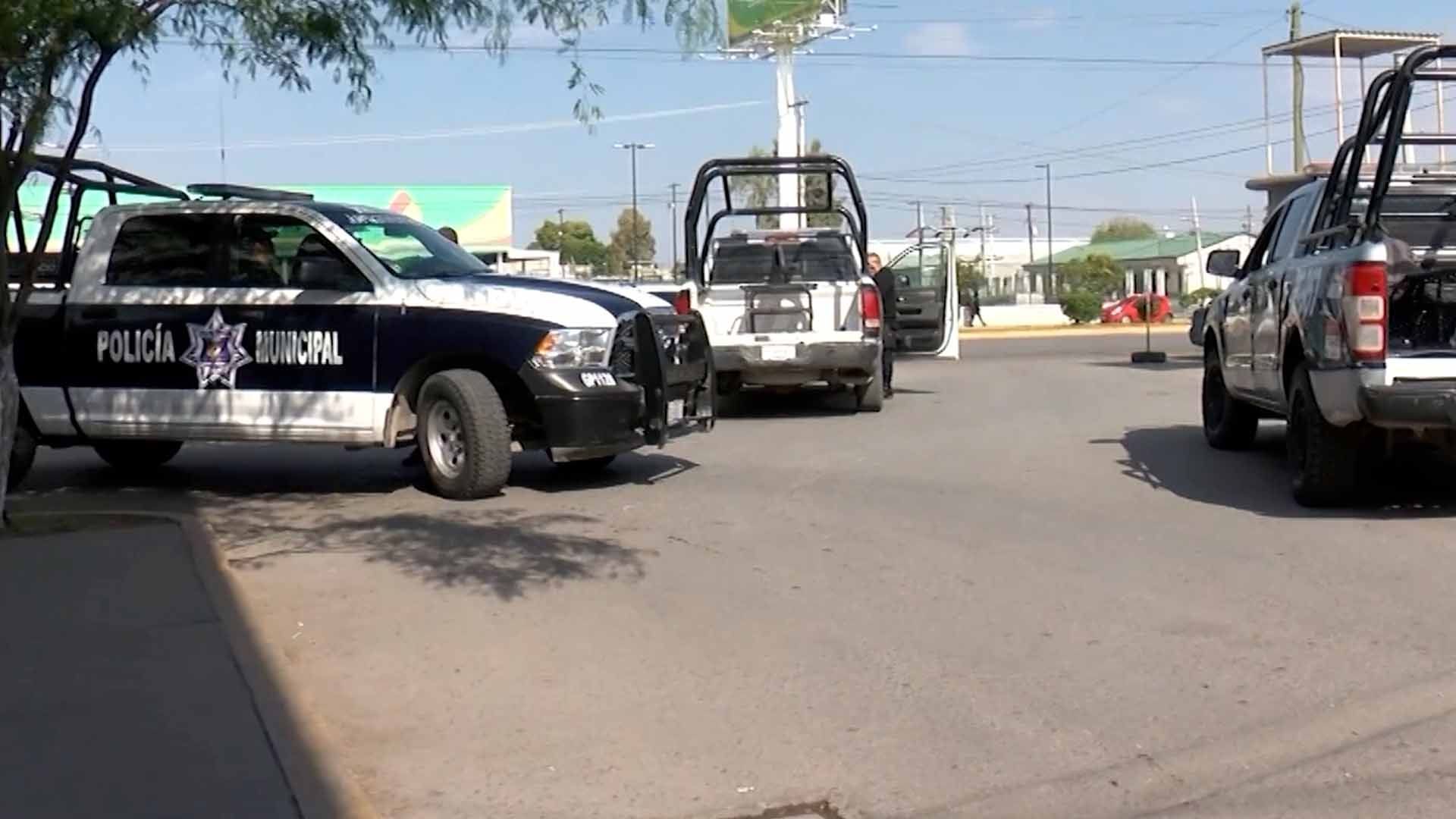 Sujeto Ataca con Cuchillo a Dos Policías en Colonia Centro de Torreón