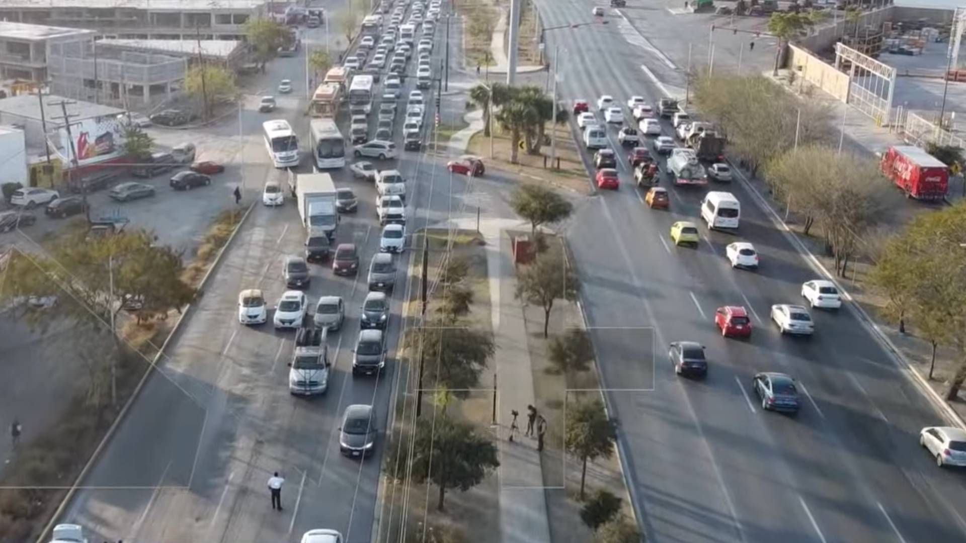 Trafico en Avenida Raúl Salinas tras atropello de menor