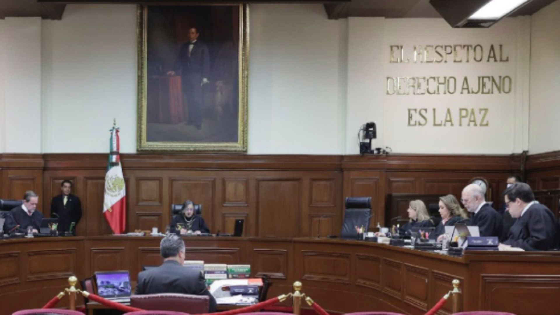 Juez de Michoacán Pide a SCJN lo Declare Competente para Poner Freno a Reforma Judicial