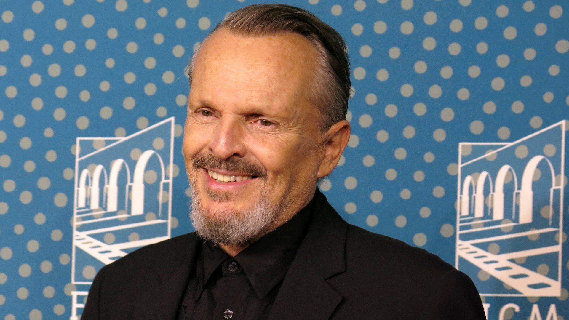 Miguel Bosé habla de su regreso a los escenarios
