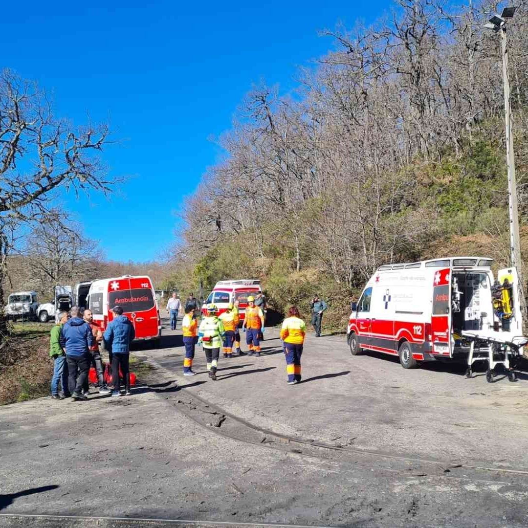 Trabajos de rescate en mina de carbón subterránea en la región de Asturias