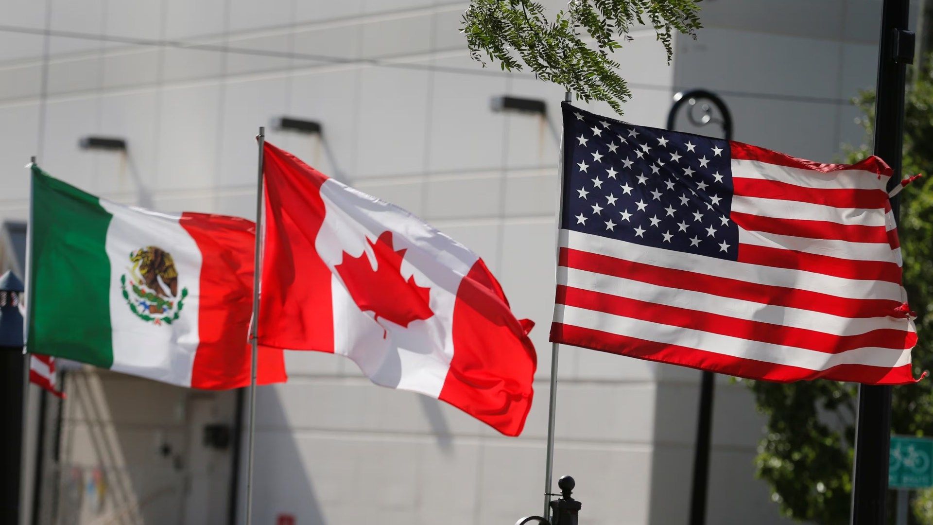 Aranceles a México y Canadá: Casa Blanca Rectifica y No Se Aplicarán en Productos T-MEC