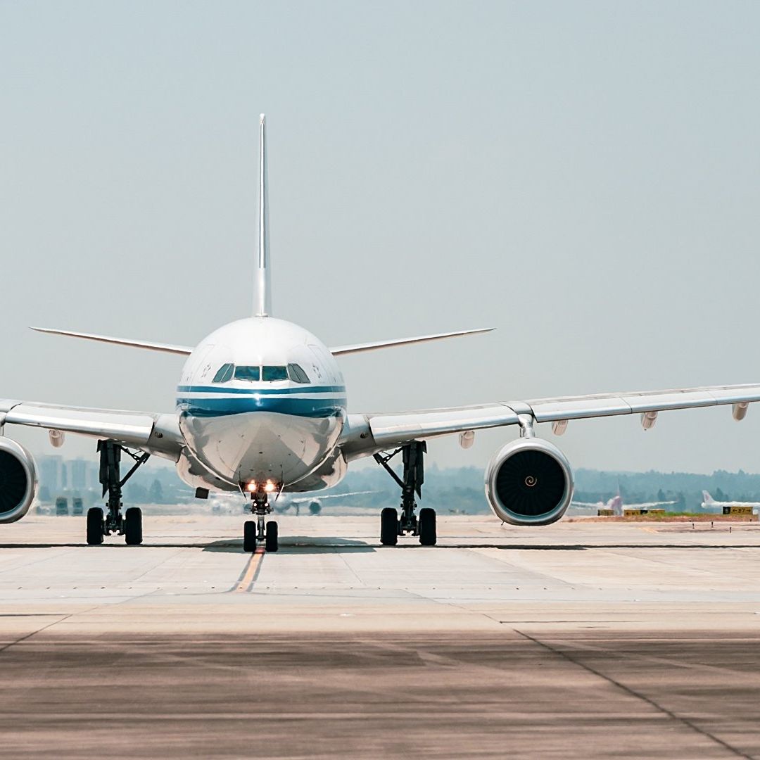 Avión Suspende Despegue Tras Chocar con Pájaros en Puerto Rico
