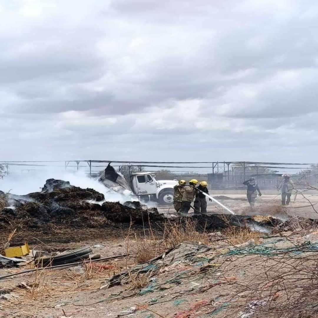 Bomberos de Hermosillo Sofocan Incendio en Rancho al Norte de Hermosillo