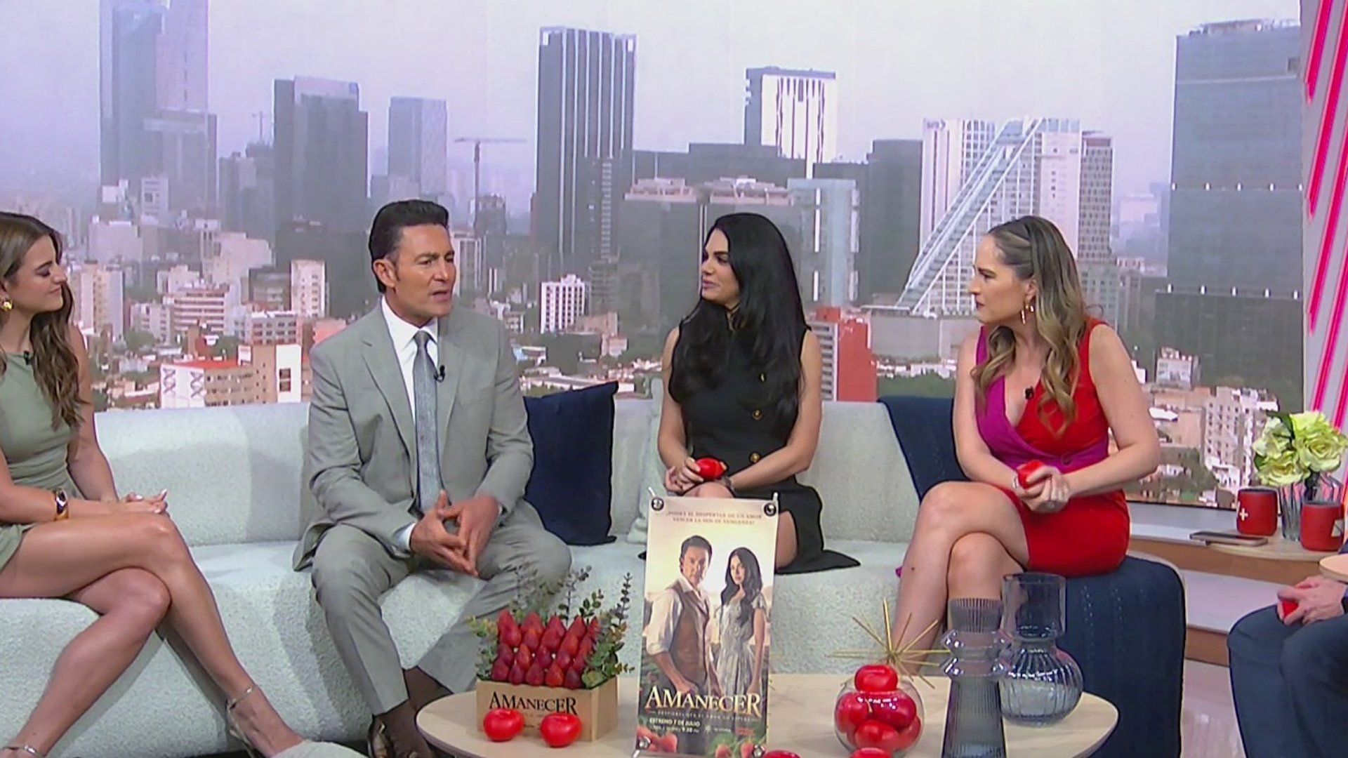 Fernando Colunga y Livia Brito en el estudio de Despierta