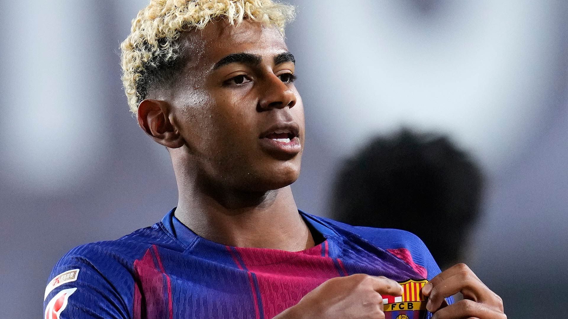 Lamine Yamal ha llegado al Barca de la mano de Nicki Nicole.