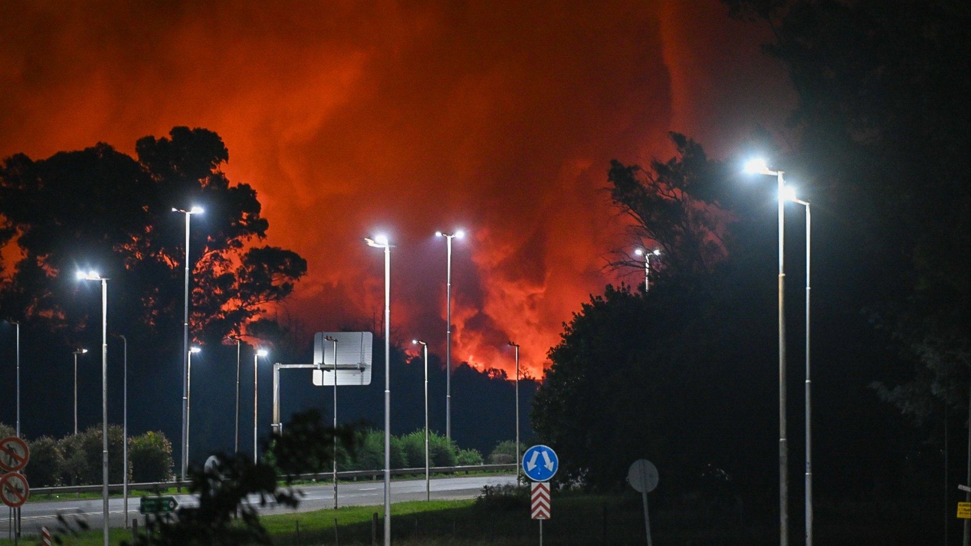 Incendio Provoca Explosión en Complejo Industrial en Argentina; Reportan Más de 20 Heridos