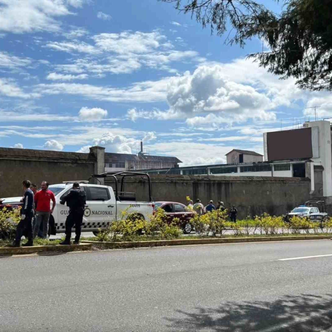 Motociclista Derrapa y Muere en Carretera Xalapa Coatepec a la Altura del Río Consolapa Veracruz