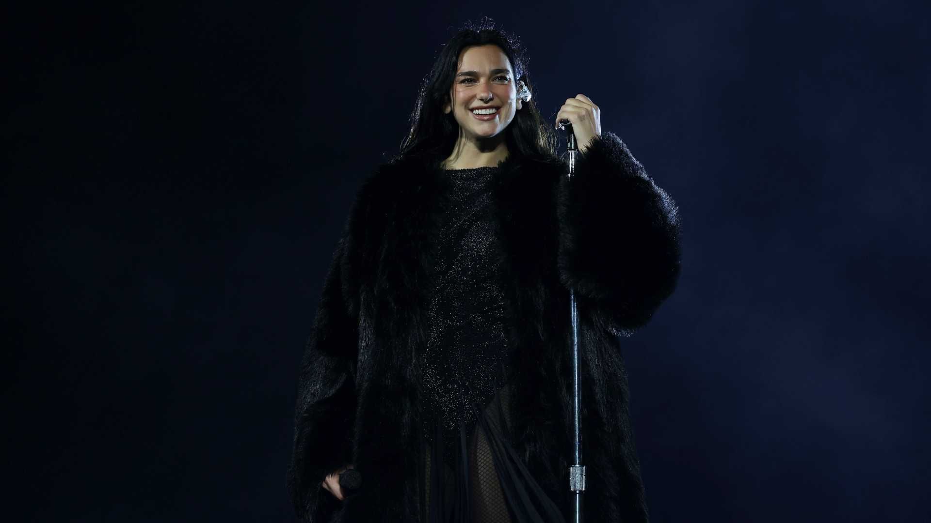 Dua Lipa Se Despide de su Radical Optimism Tour con una Emotiva Carta para sus Fans