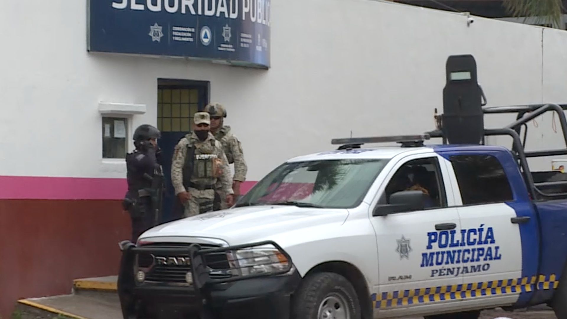 Policía Sobrevive Tras Ser Apuñalado Cuando Fue a un Reporte en Pénjamo, Guanajuato. Foto: N+