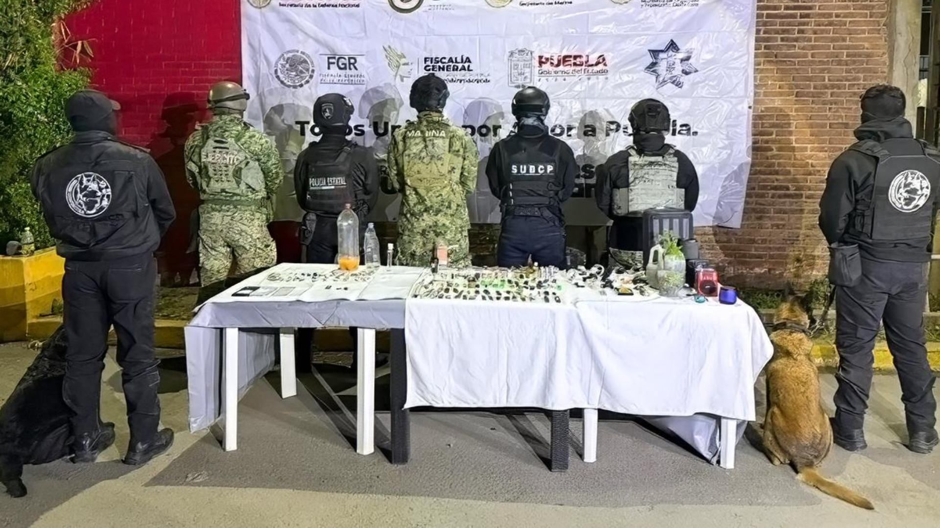 64 Objetos Punzocortantes Decomisados durante Operativo en Cereso Puebla