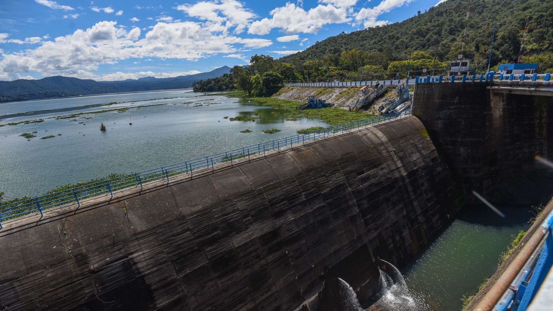 Presa Valle de Bravo del Sistema Cutzamala