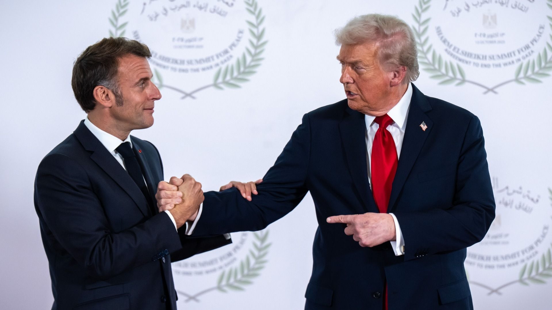 Trump Amenaza Con Poner Aranceles del 200% al Vino y Champán de Francia.