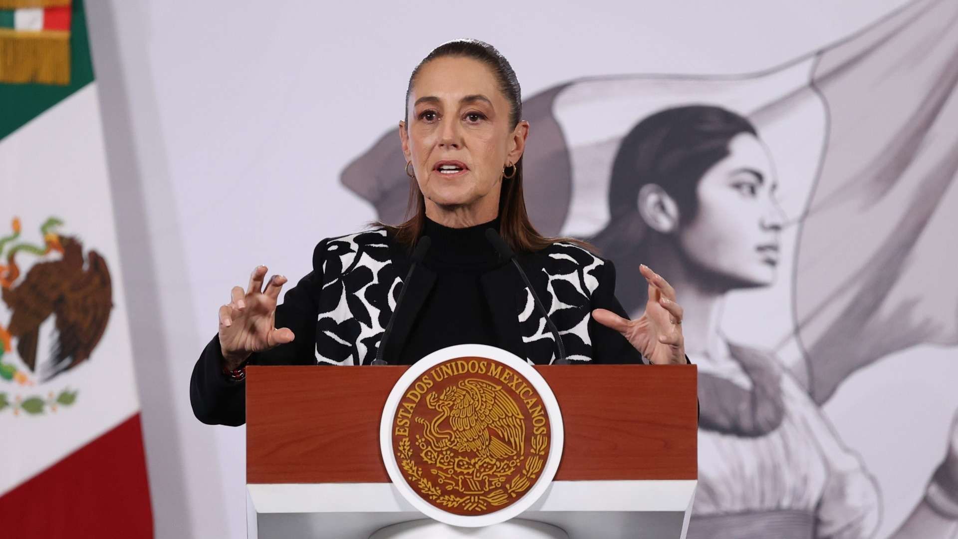 Claudia Sheinbaum durante conferencia de prensa en Palacio Nacional