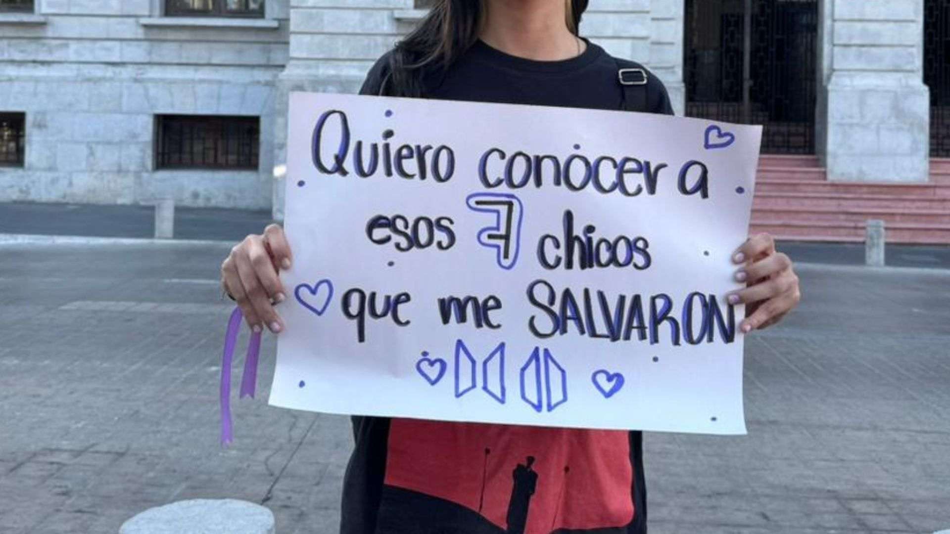 Fans de BTS se Manifiestan en la Plaza de Armas en Tampico, Tamaulipas; Este es el Motivo