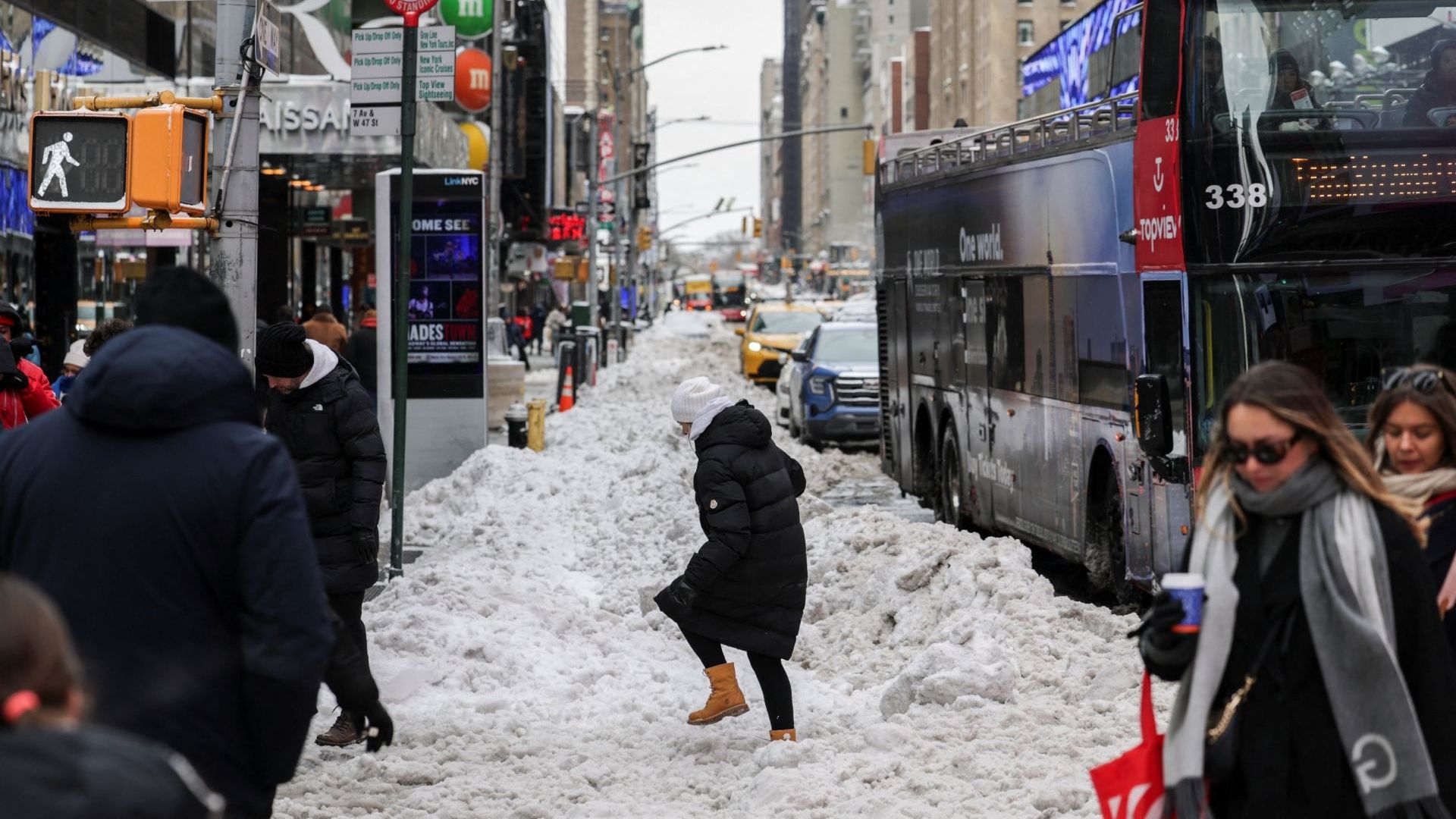 Suman 13 Muertos por Hipotermia en Nueva York tras Emergencia de Frío en EUA