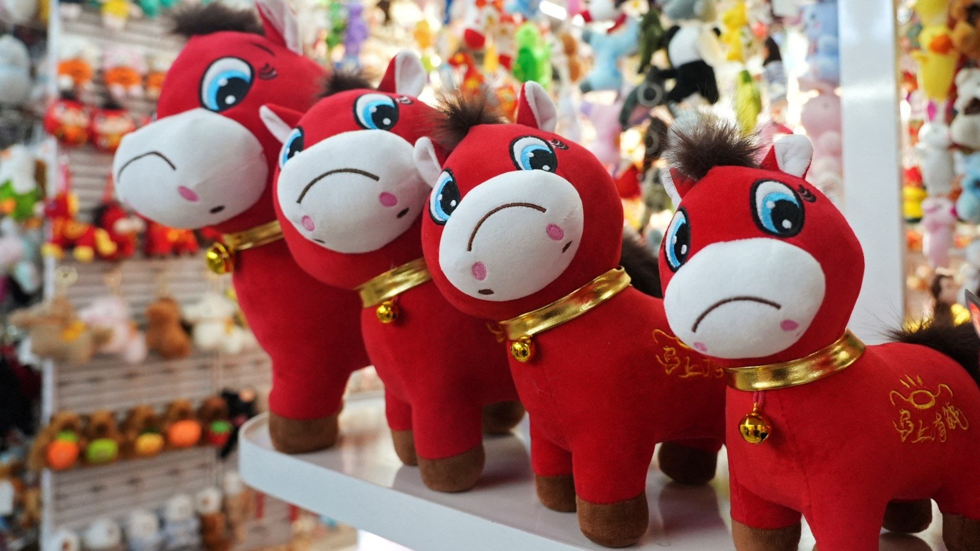 ¿Por Qué el Peluche del "Caballo" Triste se Volvió Tan Popular en China?