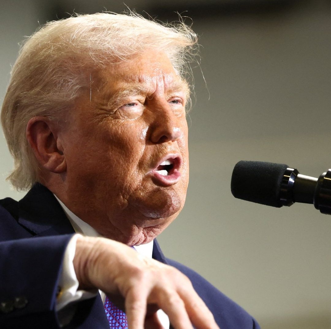 Donald Trump Dice Que por su “Propia Seguridad” Irán No Debería Ir al Mundial