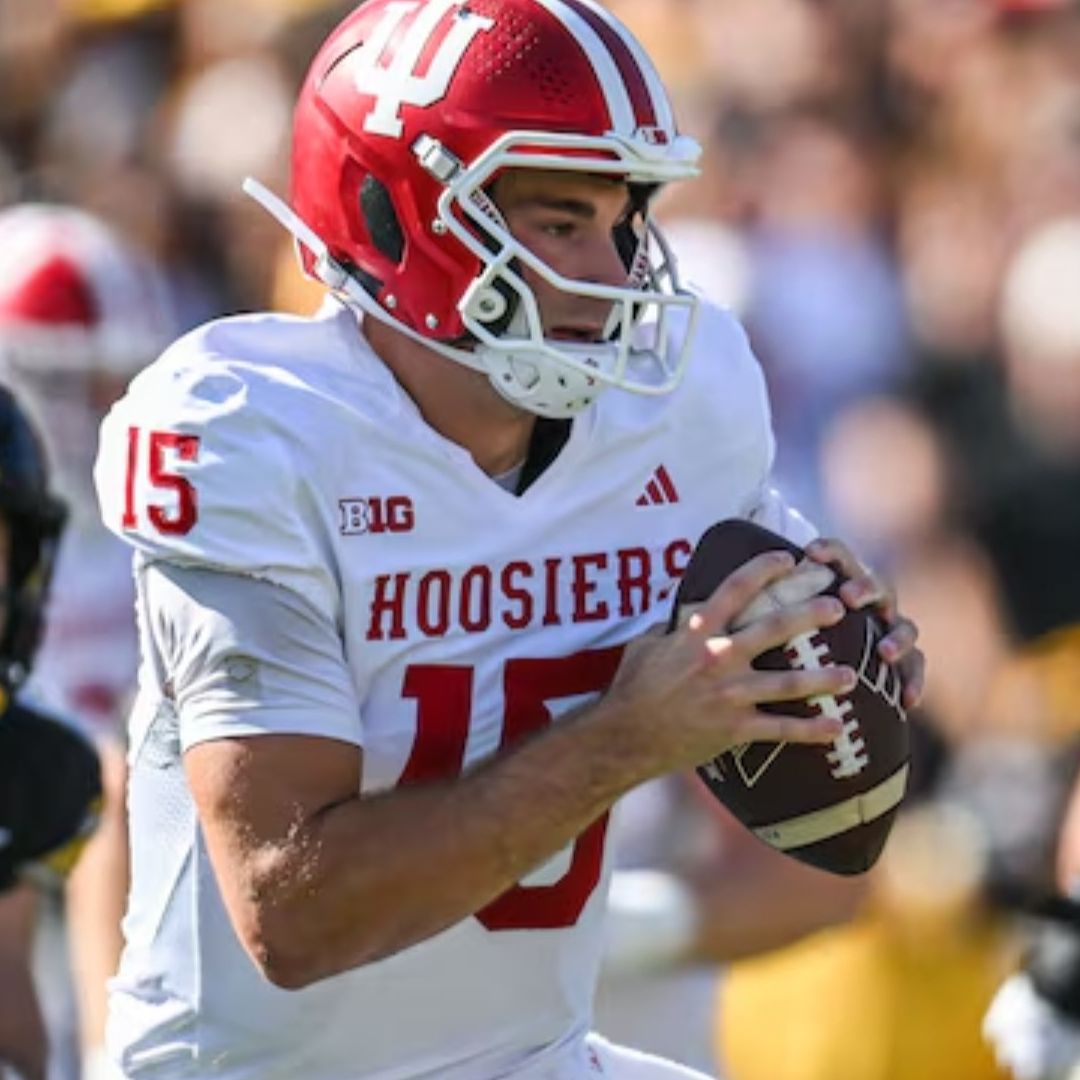 Fernando Mendoza en Rose Bowl 2026 por Indiana: ¿Qué Enfermedad Tiene su Madre y Cómo lo Inspira