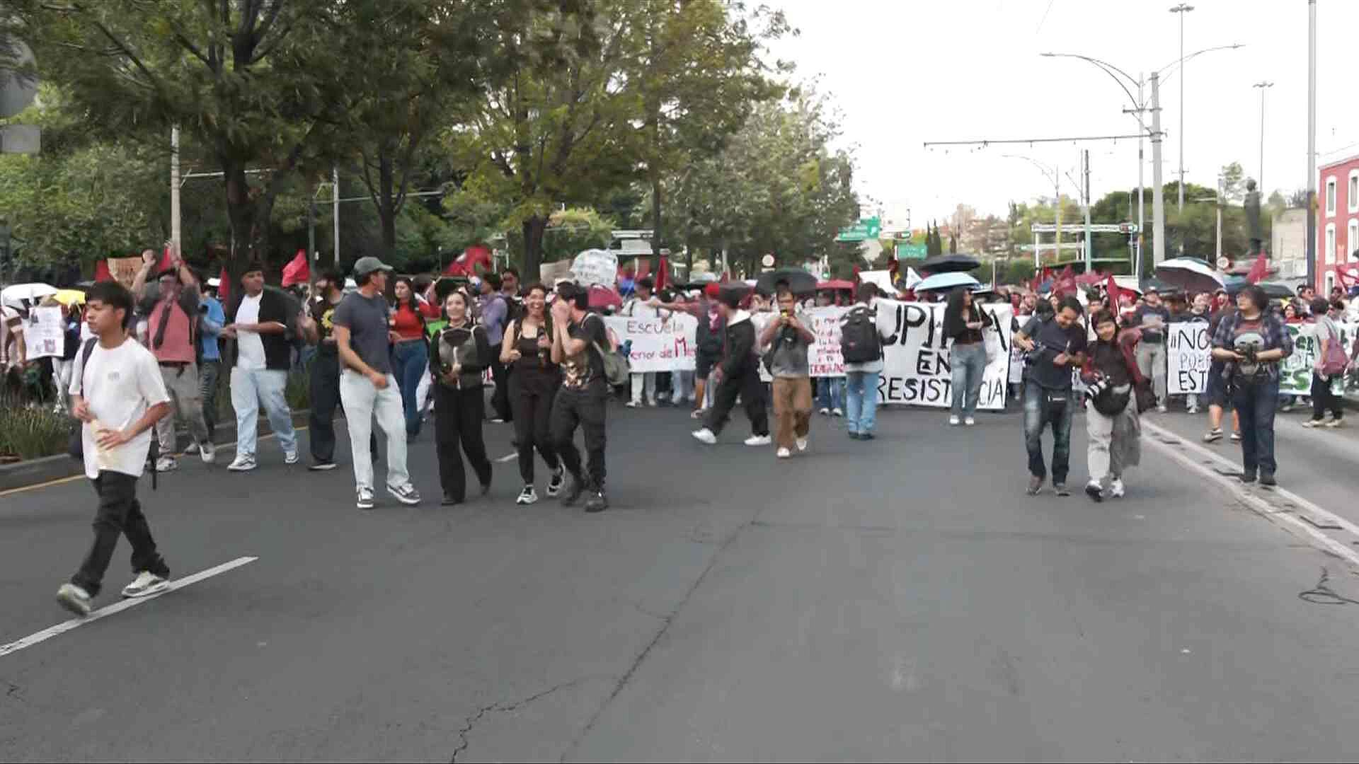 Estudiantes Universitarios Marchan en CDMX Hoy: ¿Qué Piden los Jóvenes?