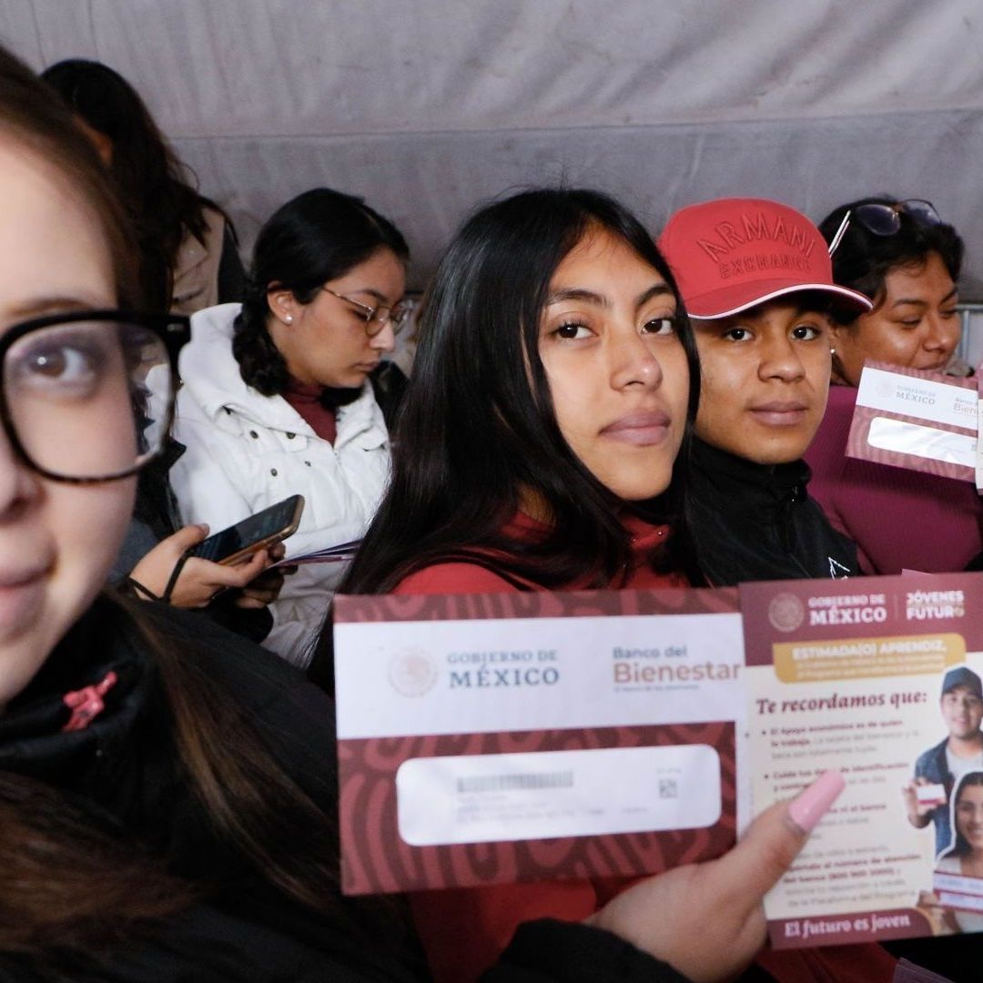 Entrega de tarjetas Jóvenes Construyendo el Futuro 2026