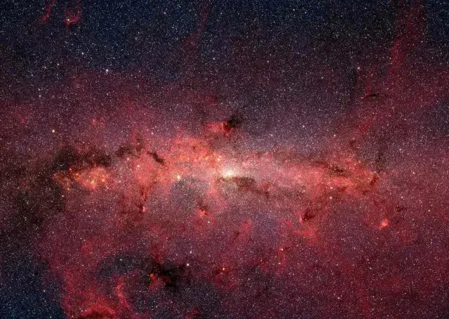 Imagen del centro de la Vía Láctea hecha por el telescopio infrarrojo Spitzer