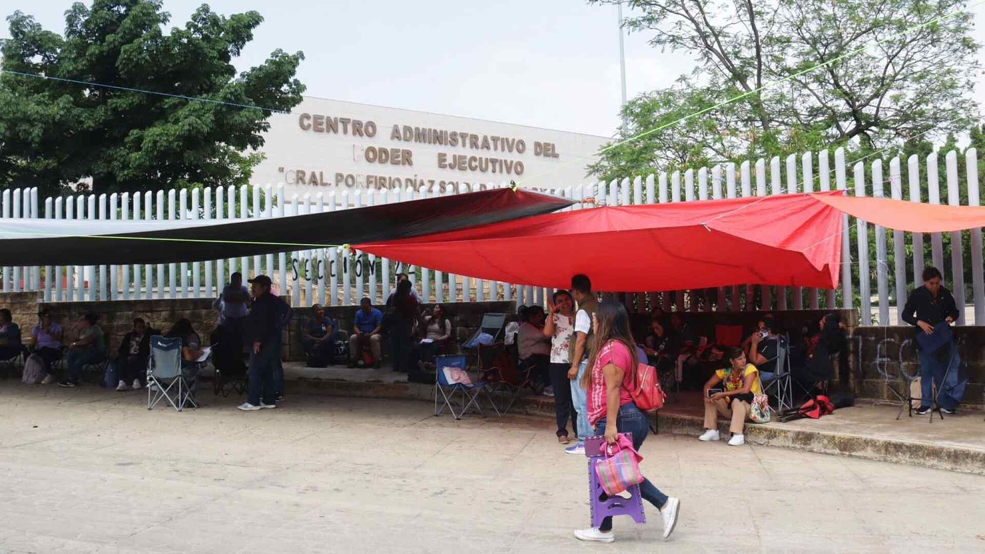 CNTE Toma Accesos de Ciudad Judicial en Protestas de Oaxaca