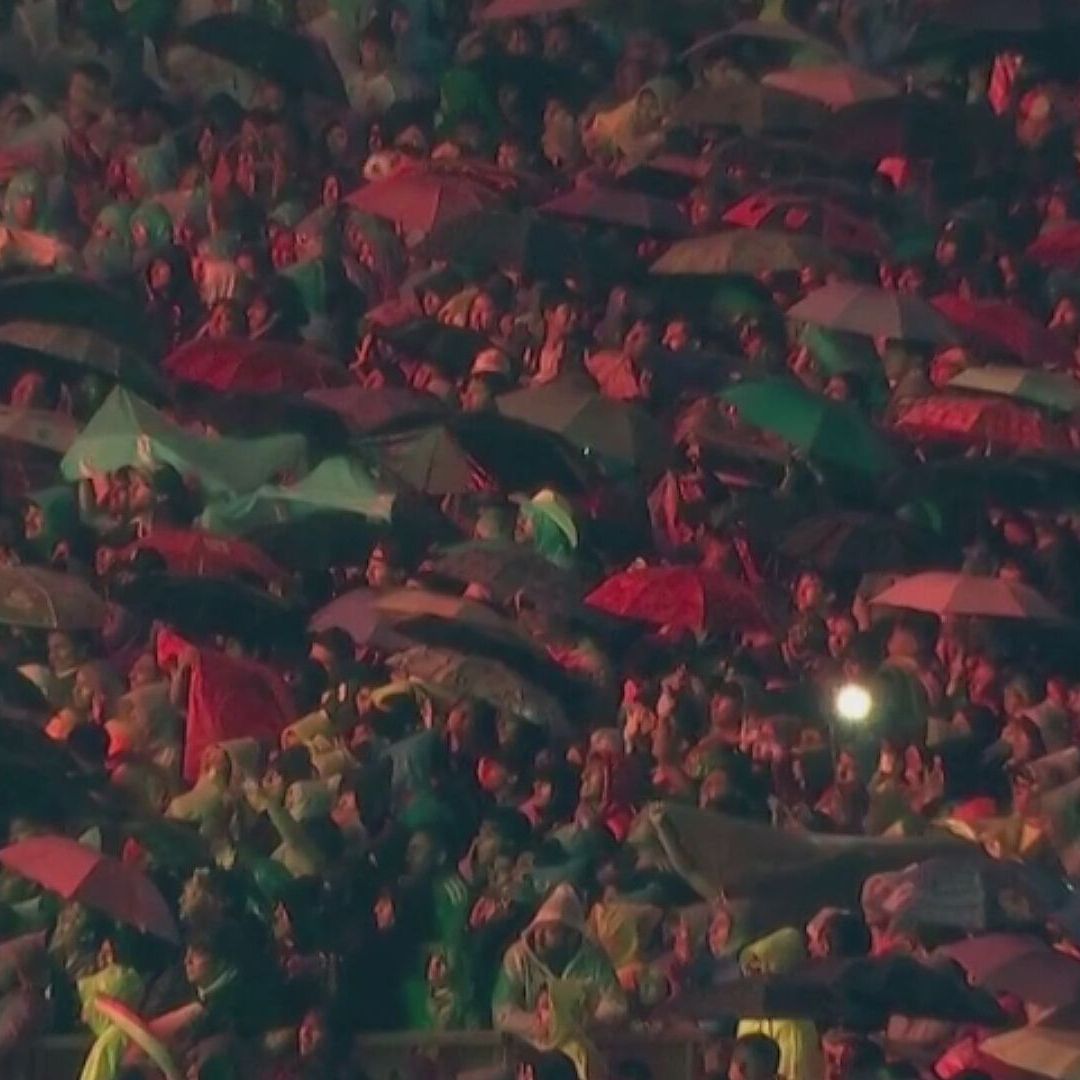 VIDEO: Bajo la Lluvia Celebran Segundo Gol de México contra Chequia