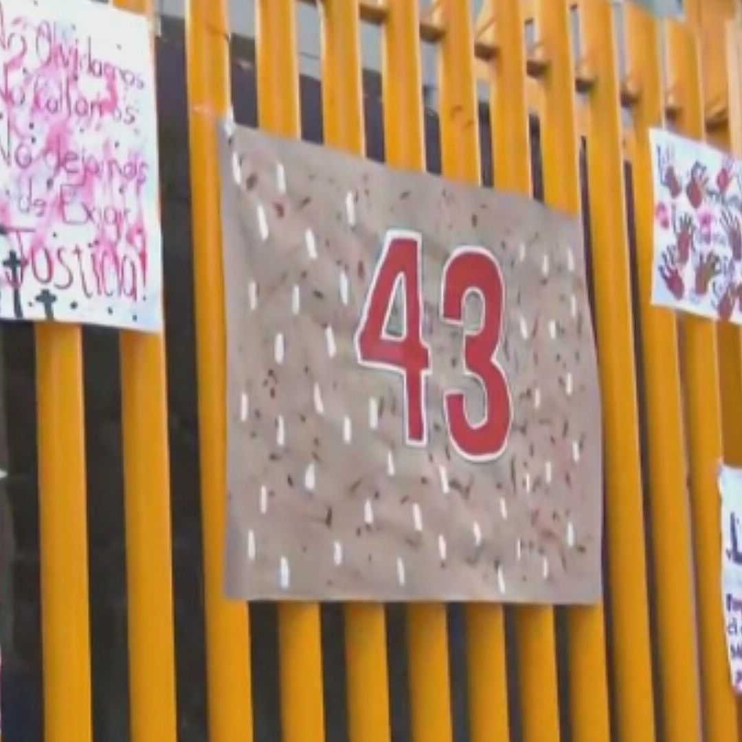Suspenden Actividades en la Prepa 8 de la UNAM por Aniversario de Ayotzinapa