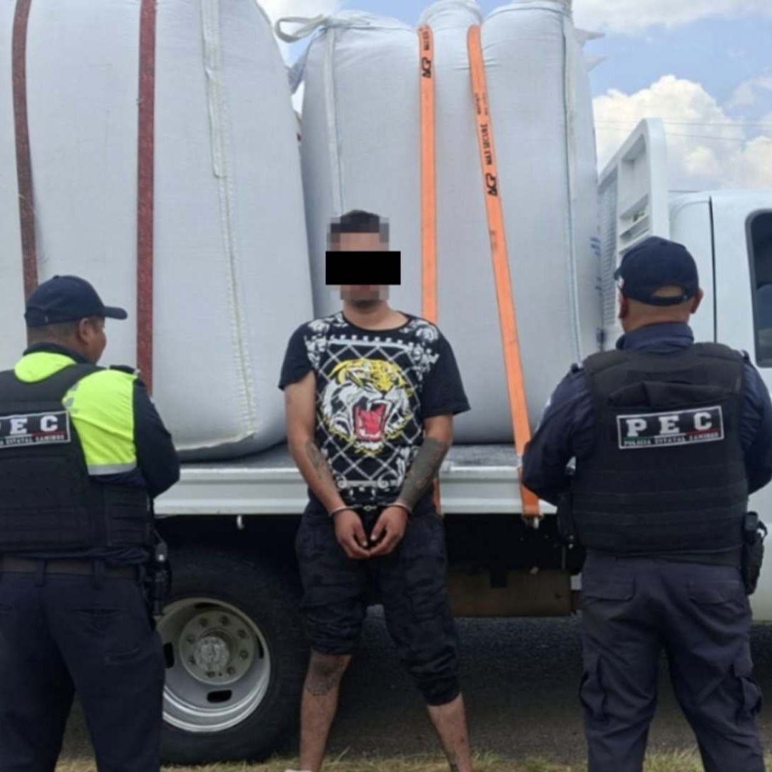 Los tripulantes fueron detenidos.