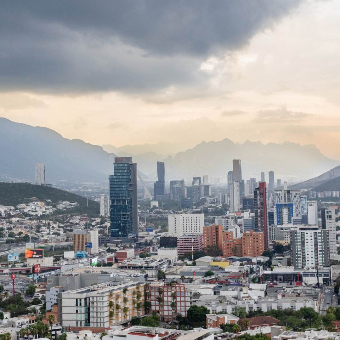 Vista del Área Metropolitana de Monterrey desde el Mirador del Obispado