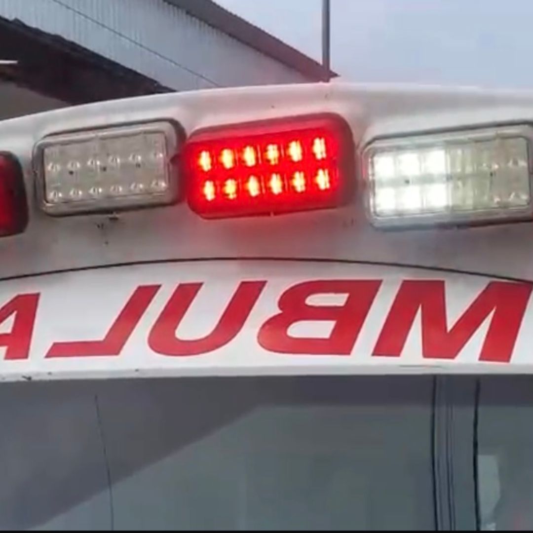 Hombre pierde el pie al intentar ganarle el paso al tren en Río Blanco Veracruz