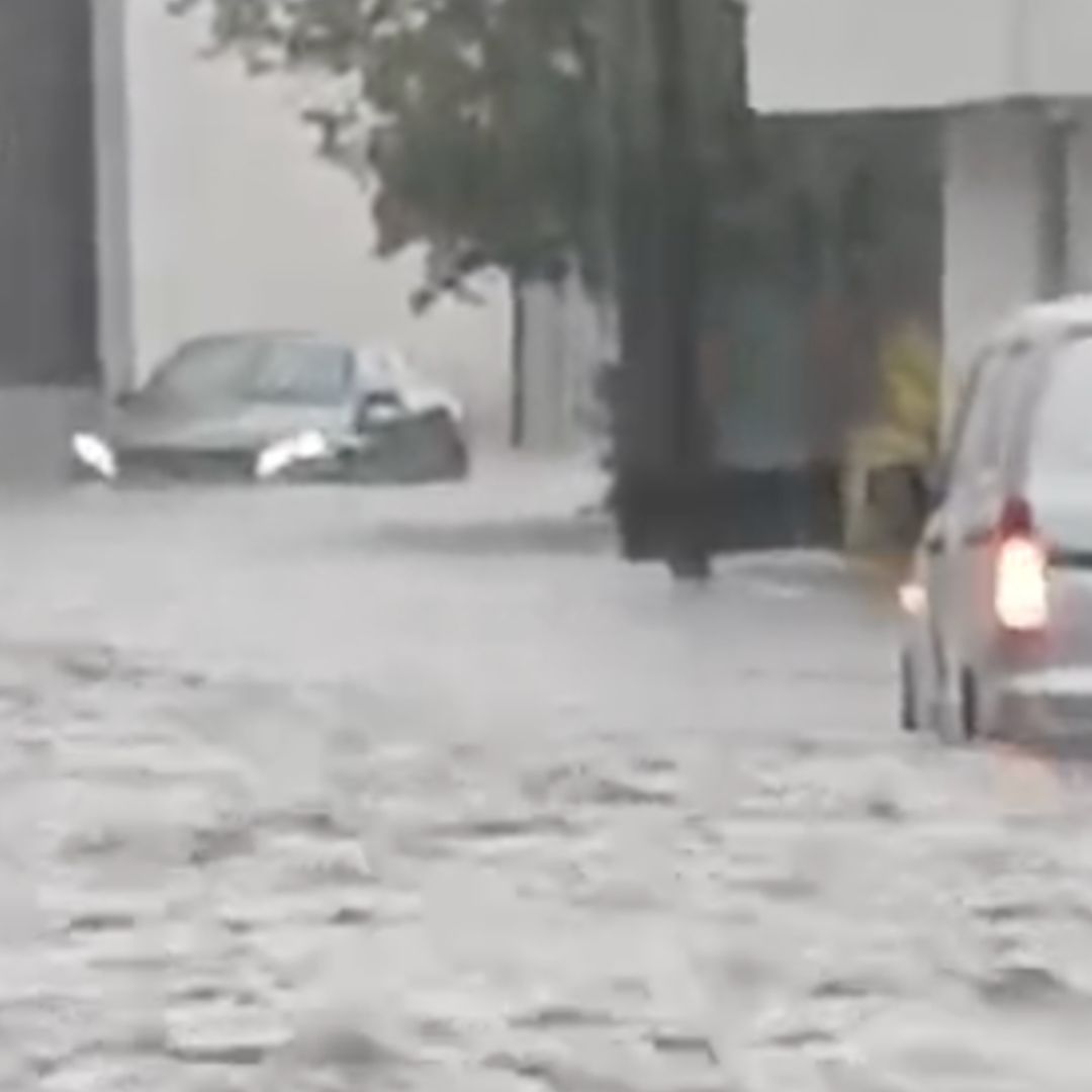 Calles se inundaron en Puebla después de la tormenta.