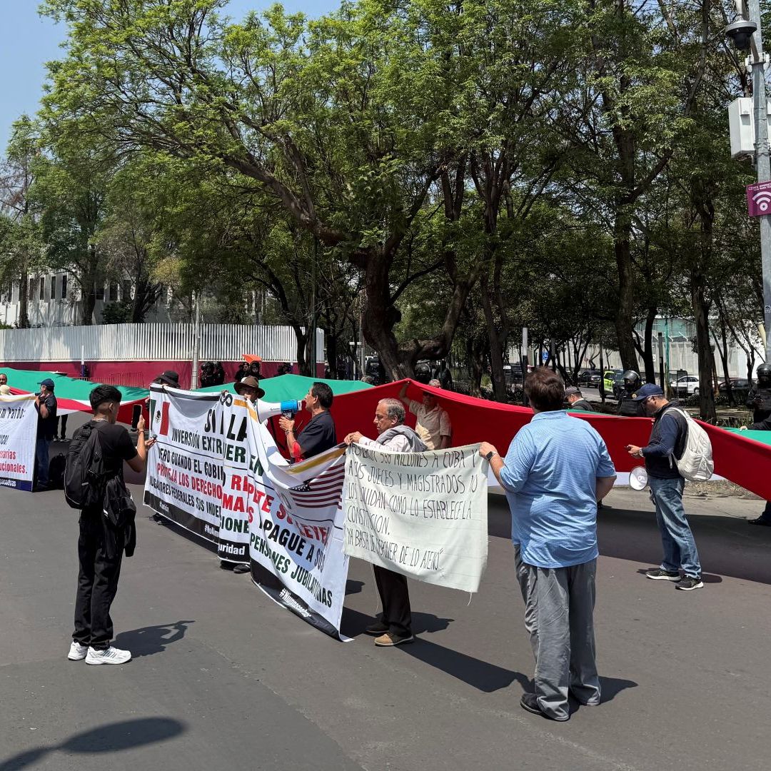 Manifestación de jueces y magistrados en la embajada de Estados Unidos en México